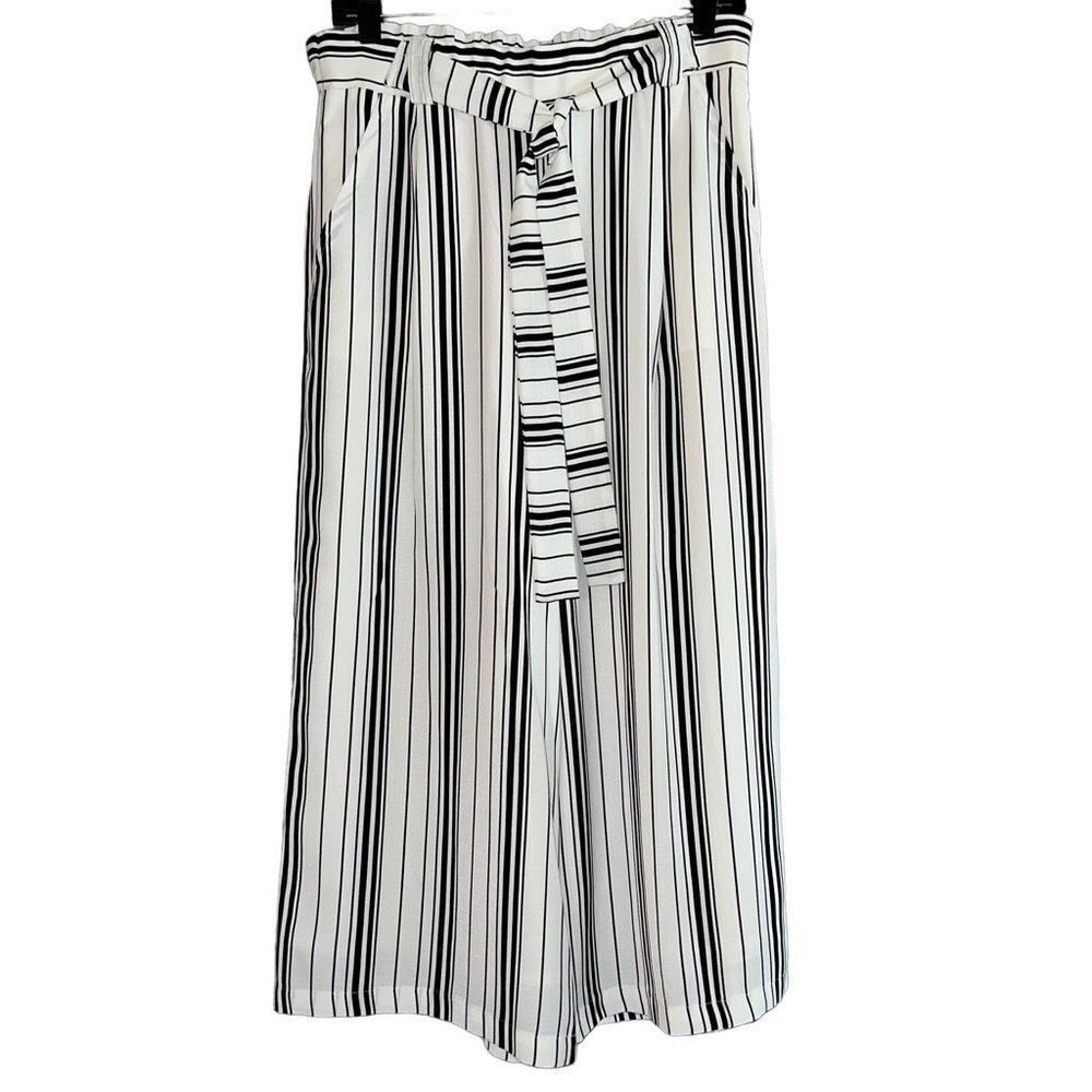 Skies Are Blue white & black striped wide leg pants medium